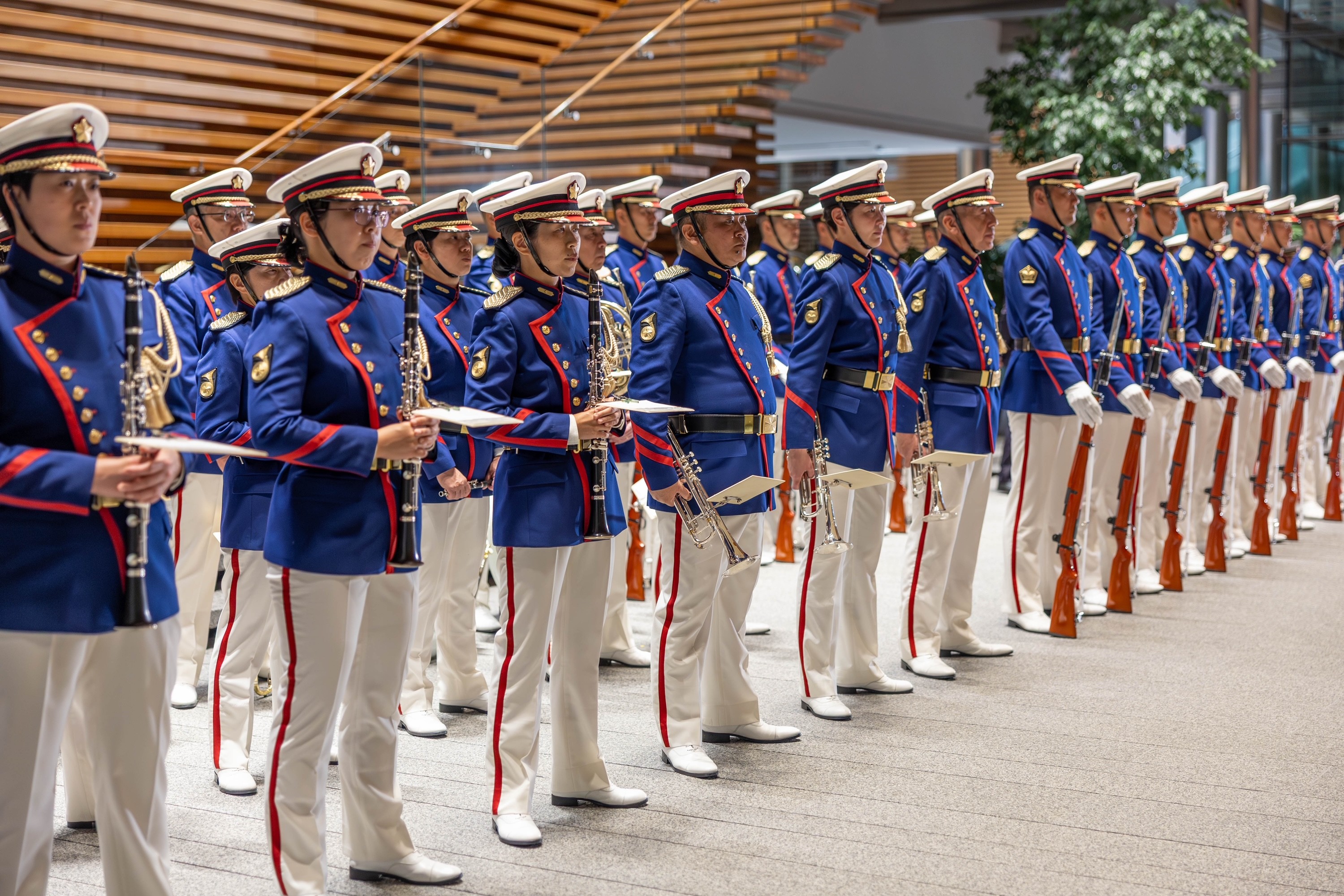 Madar Al-Saa Images 0.41849789303638973