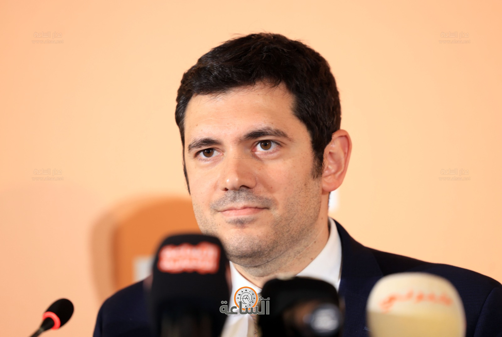 Madar Al-Saa Images 0.9770126604495123