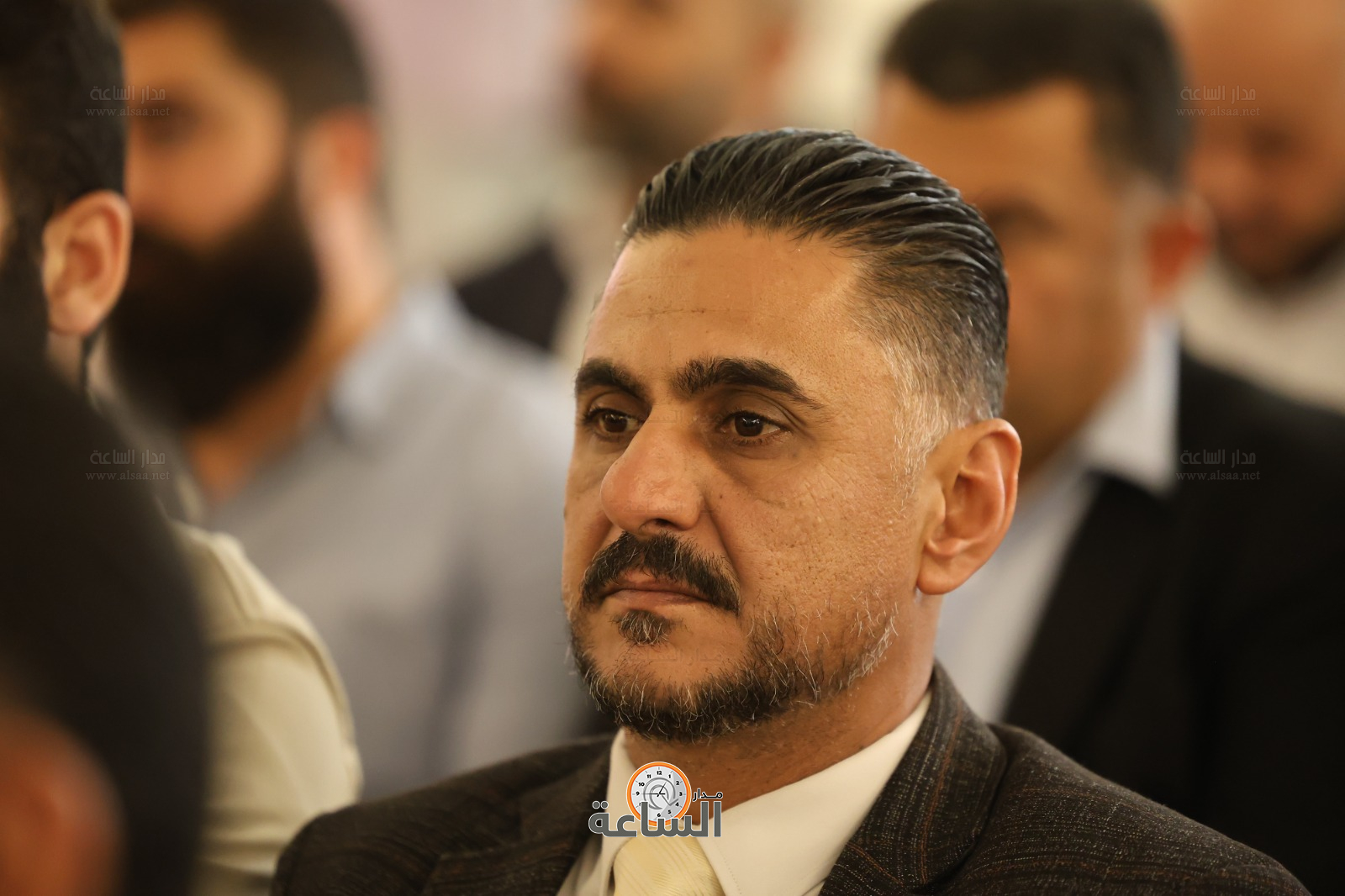 Madar Al-Saa Images 0.489383133334256