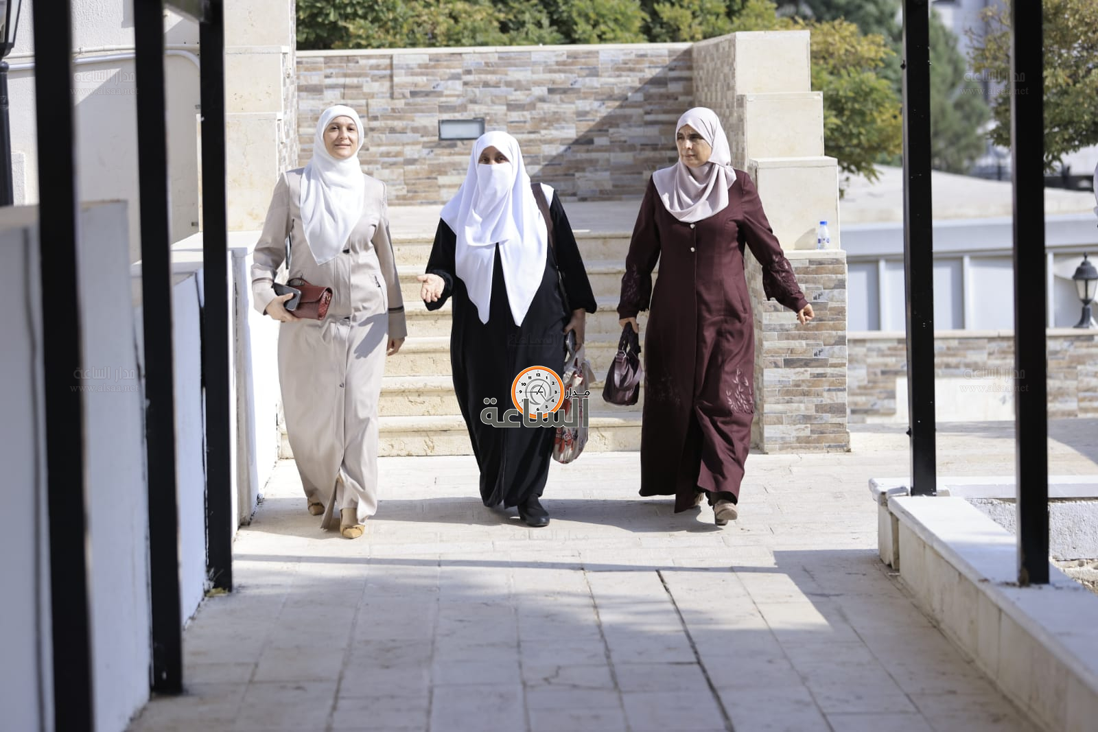 Madar Al-Saa Images 0.9842031766828641