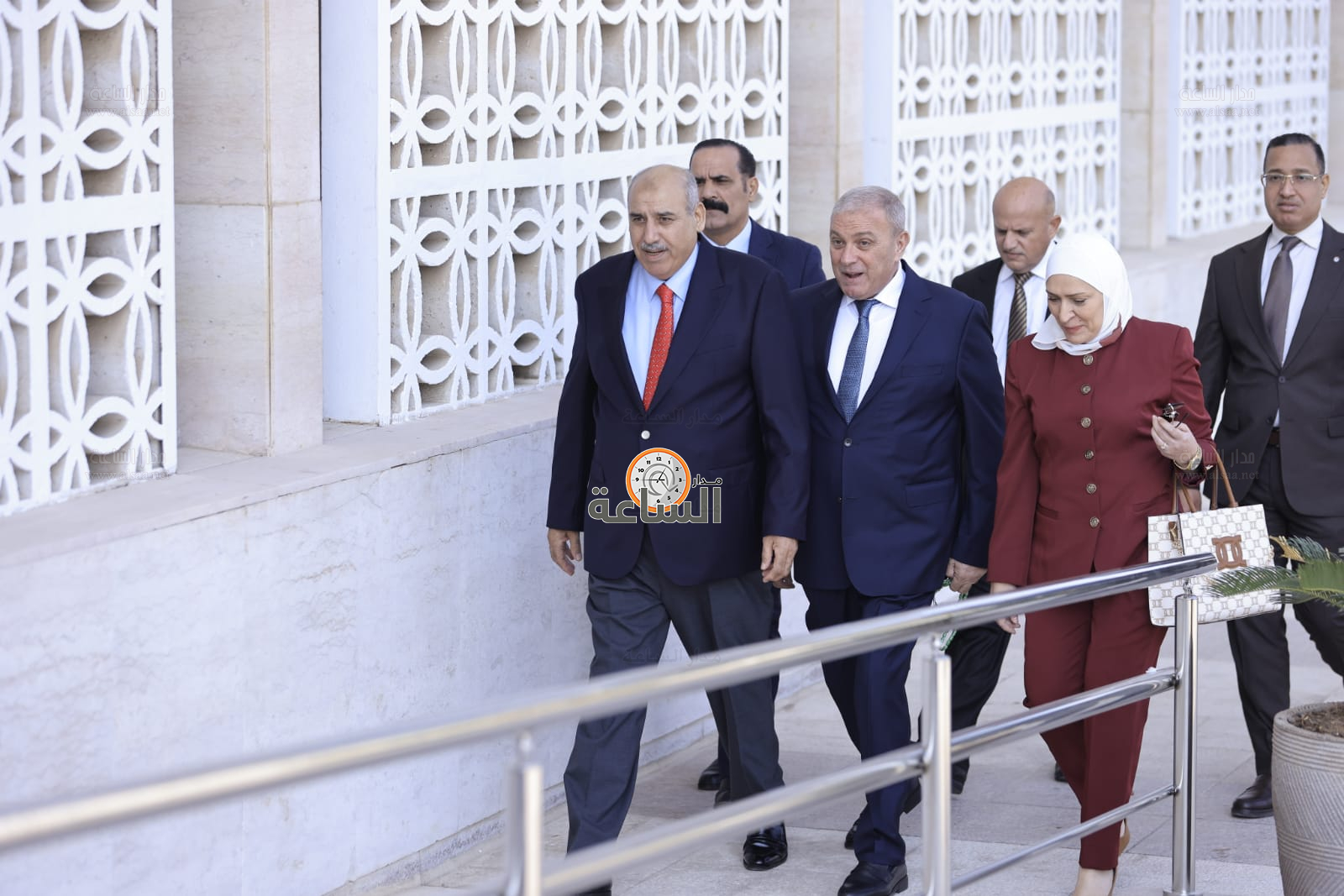 Madar Al-Saa Images 0.6571779155654061