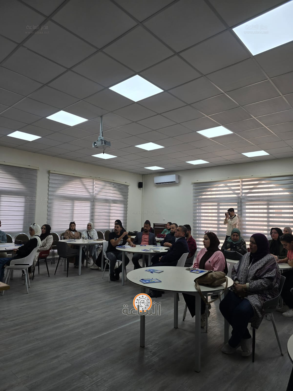 Madar Al-Saa Images 0.2808406161786762