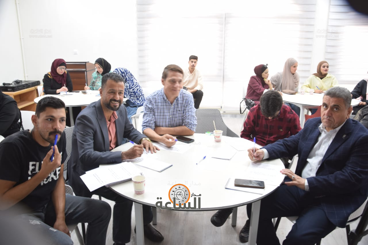 Madar Al-Saa Images 0.3038775671166136