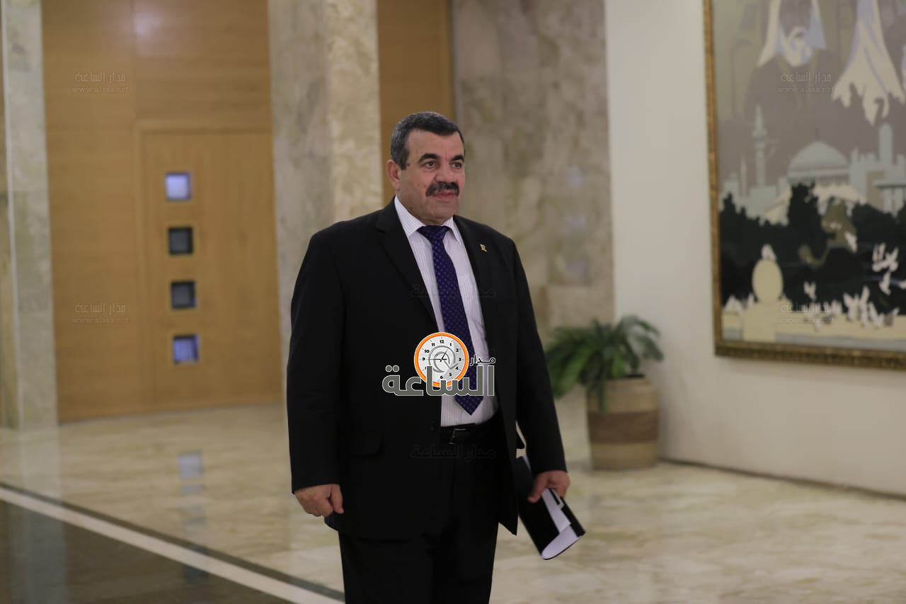 Madar Al-Saa Images 0.04945391220418538