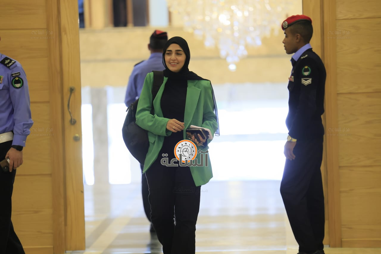 Madar Al-Saa Images 0.2335571061972187