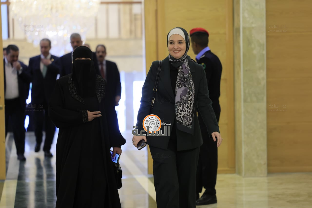 Madar Al-Saa Images 0.3664167174568461