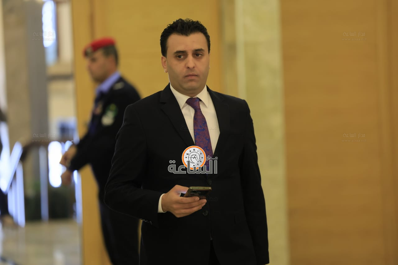 Madar Al-Saa Images 0.5856833288297029