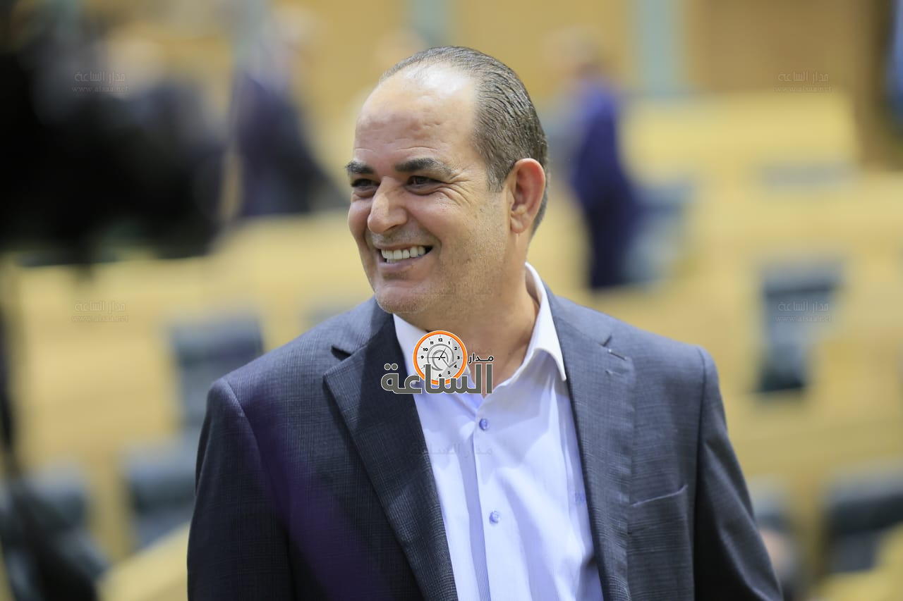 Madar Al-Saa Images 0.08669501555015713