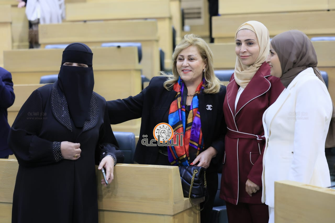 Madar Al-Saa Images 0.3448470525777011