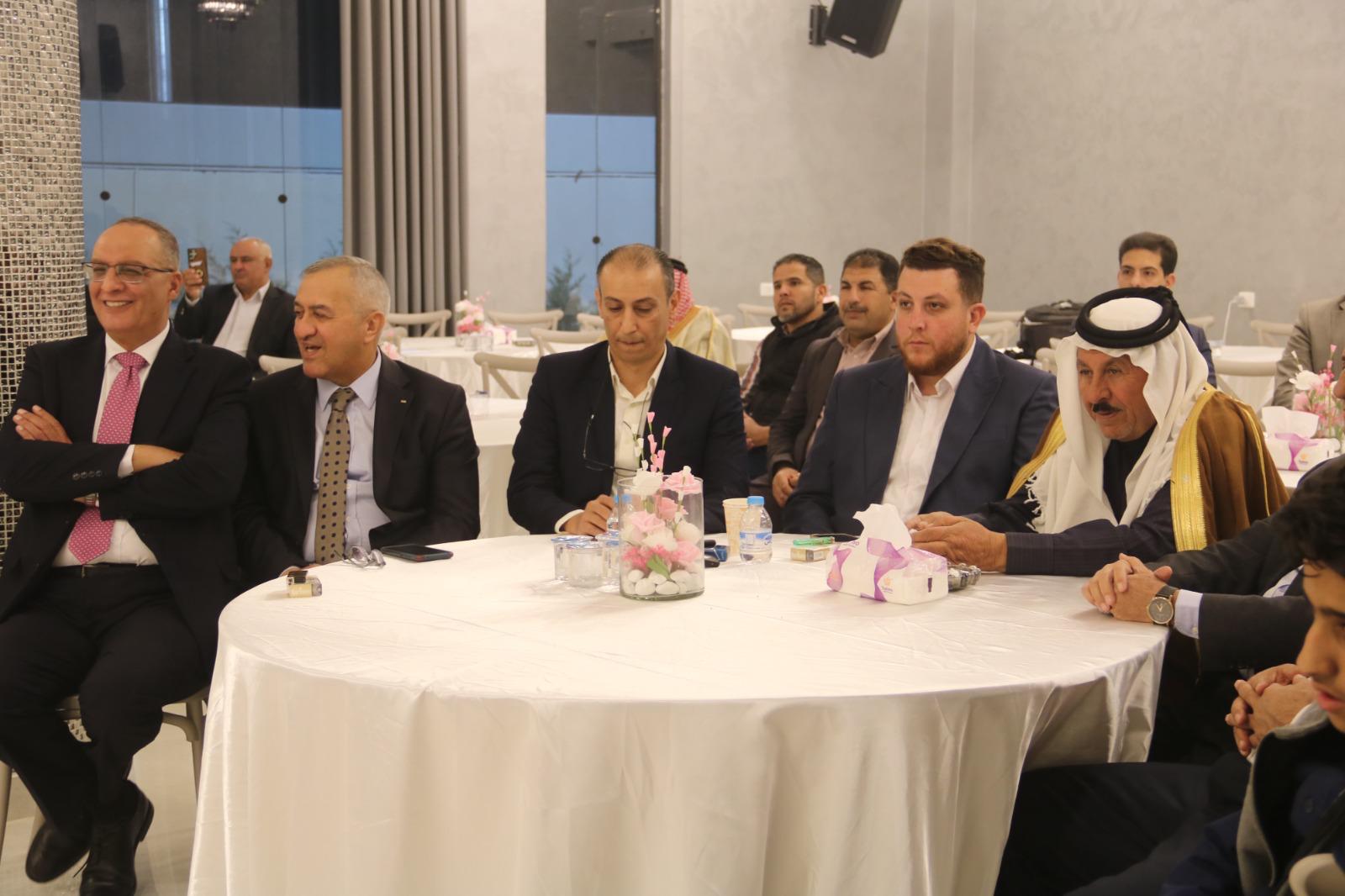 Madar Al-Saa Images 0.23895019277453