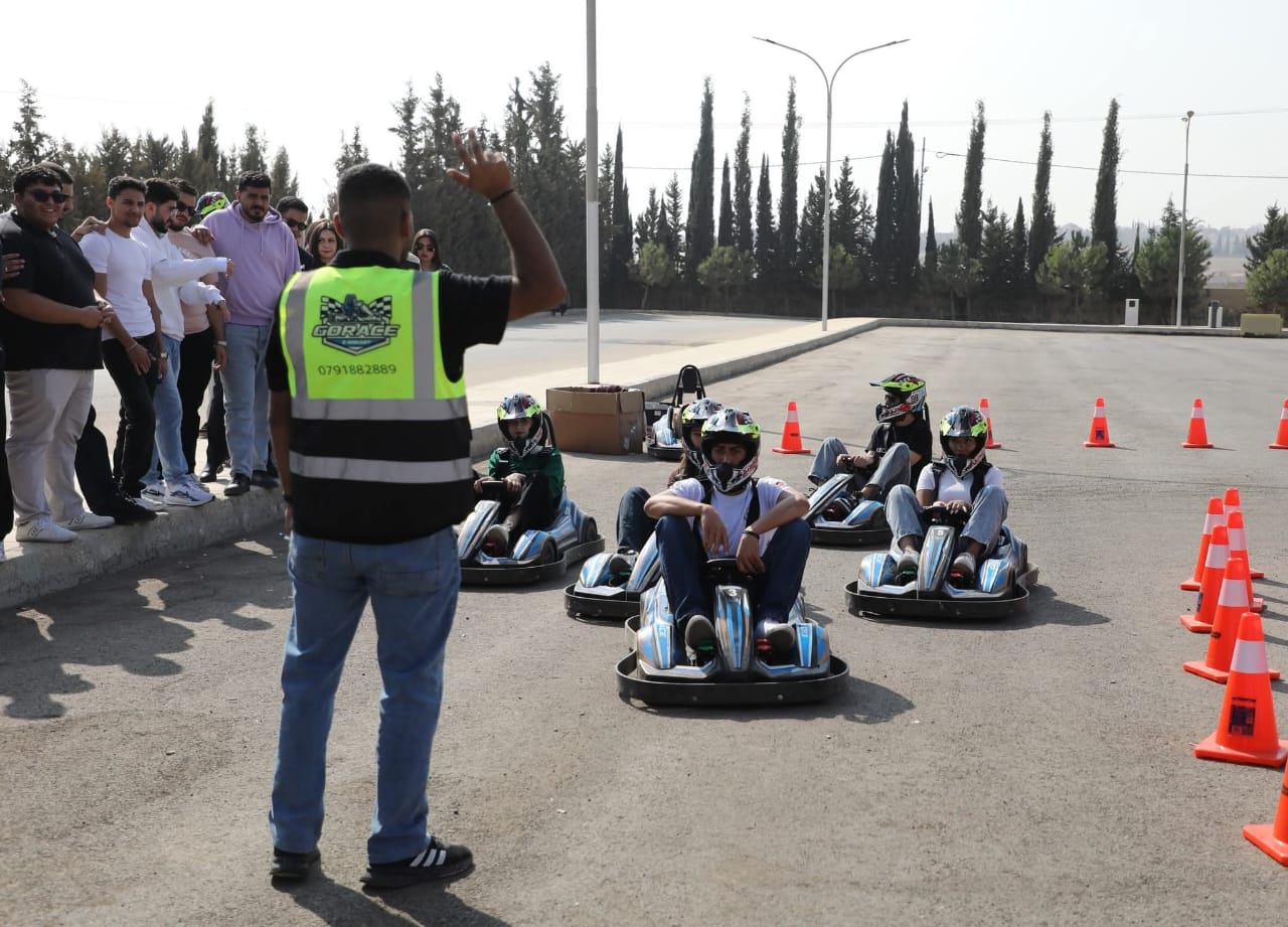 Madar Al-Saa Images 0.9435192430300052