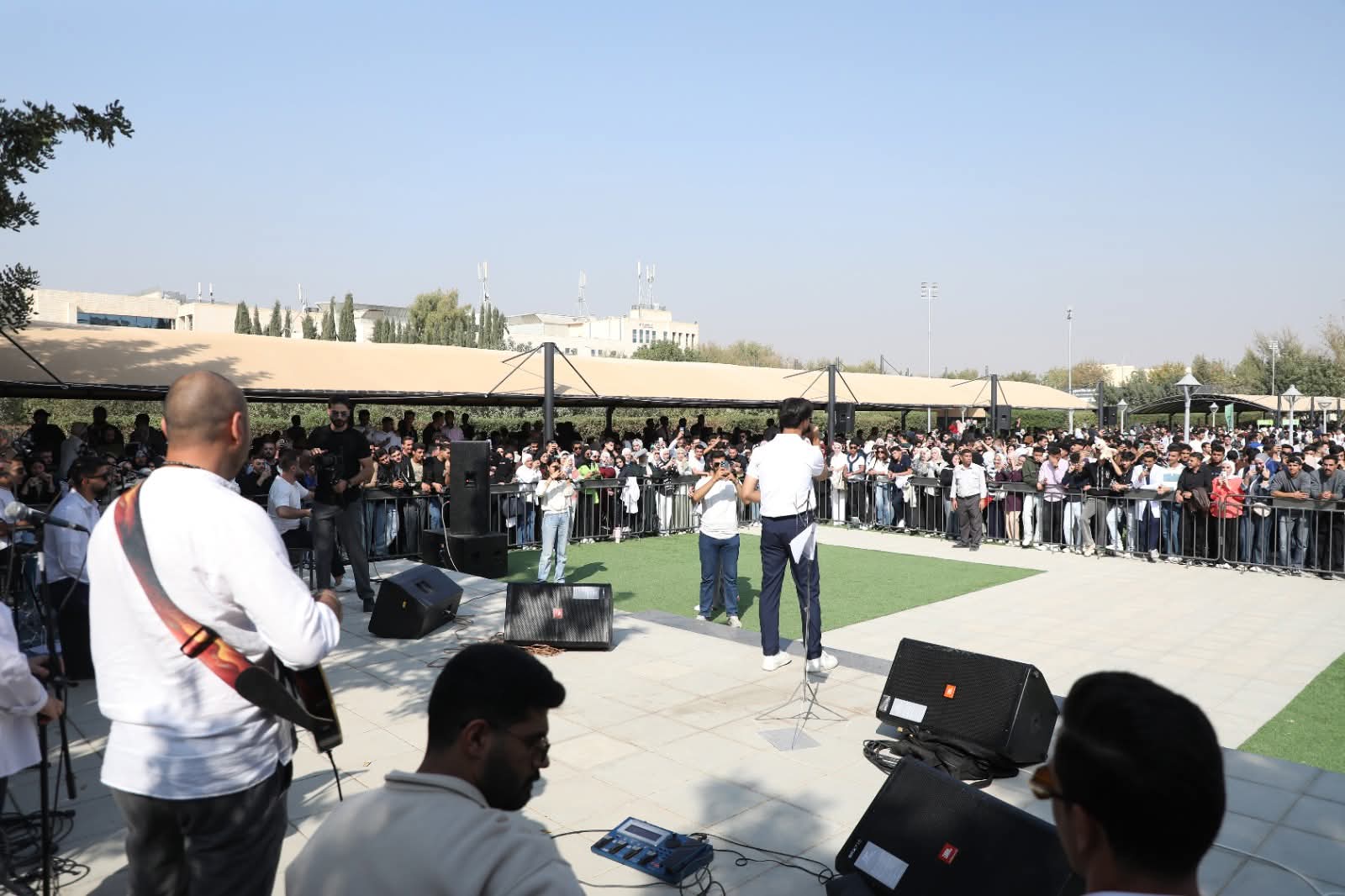 Madar Al-Saa Images 0.8078422222688545