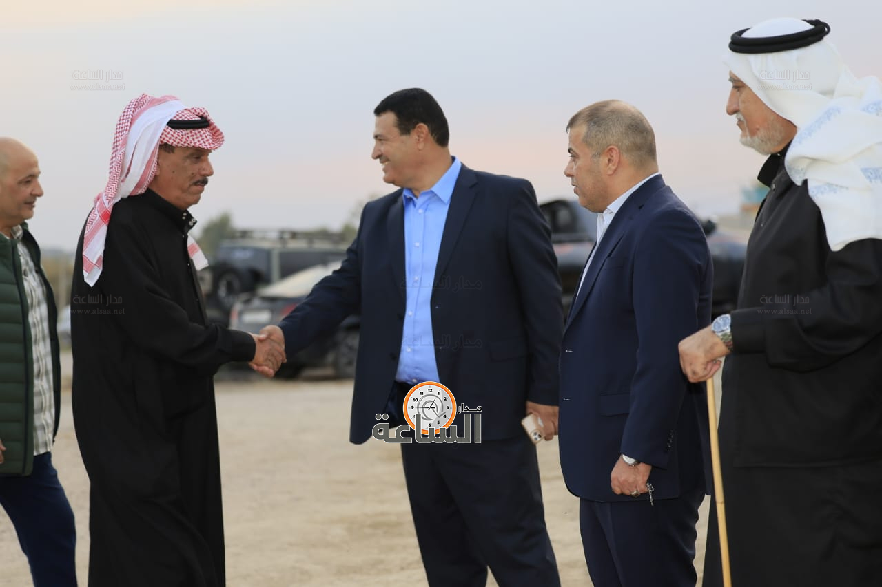 Madar Al-Saa Images 0.004337431156257843