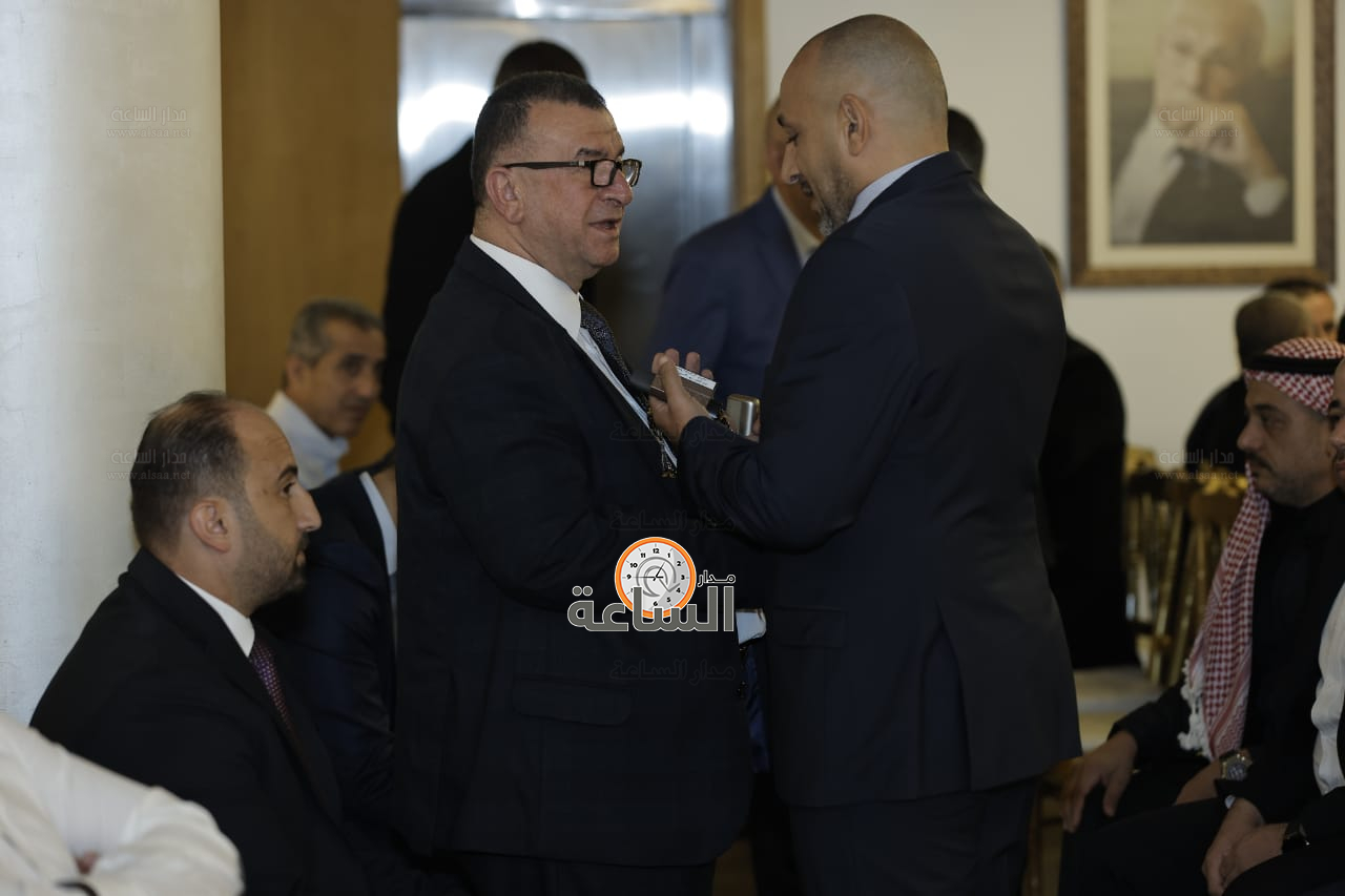 Madar Al-Saa Images 0.9616369391636952