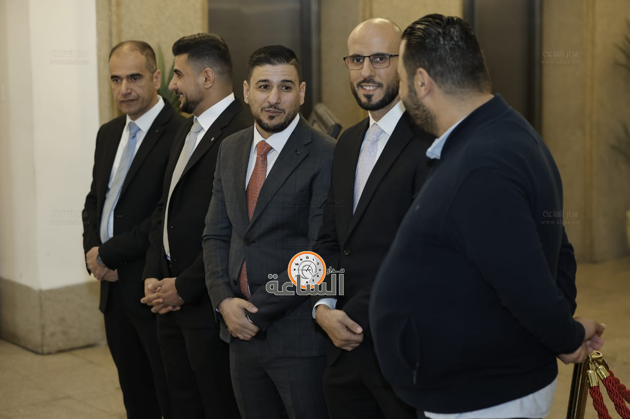 Madar Al-Saa Images 0.004438285240771944