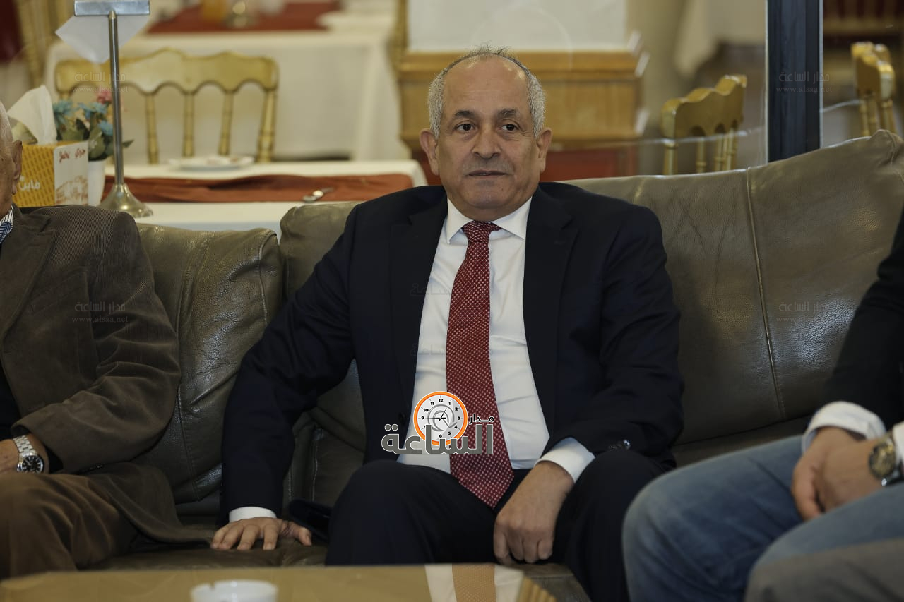 Madar Al-Saa Images 0.37809549560895883