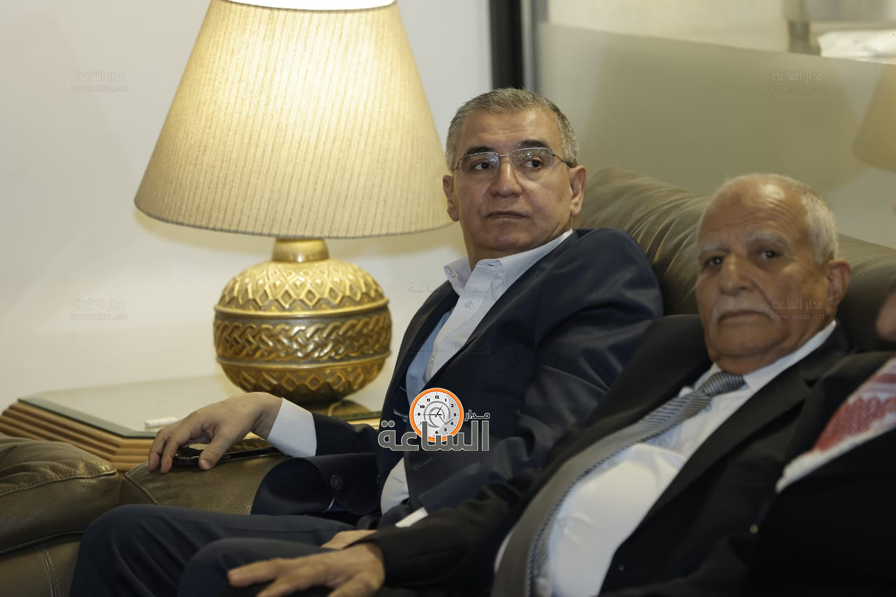 Madar Al-Saa Images 0.8352737679231331