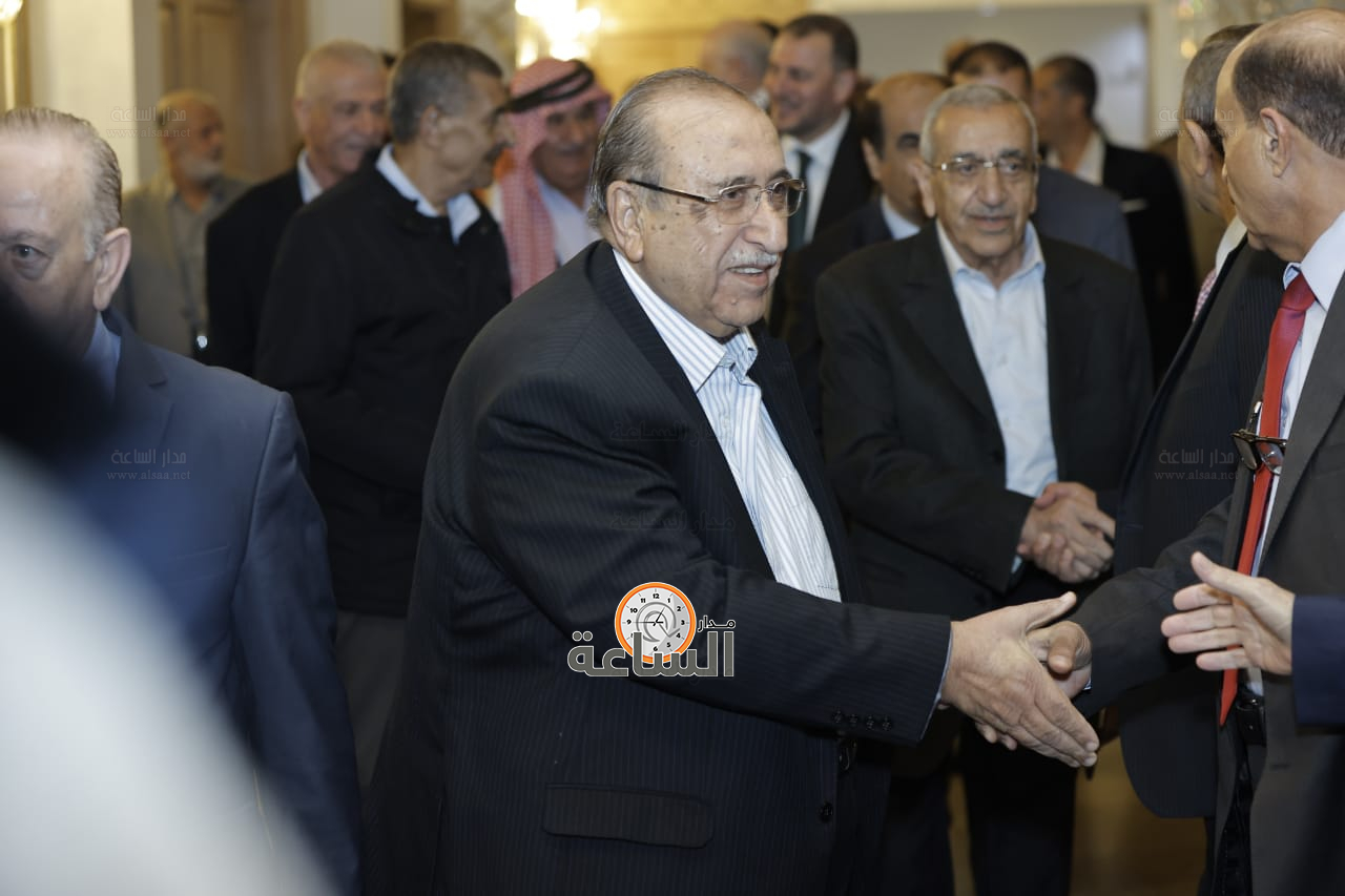 Madar Al-Saa Images 0.8545156661045977