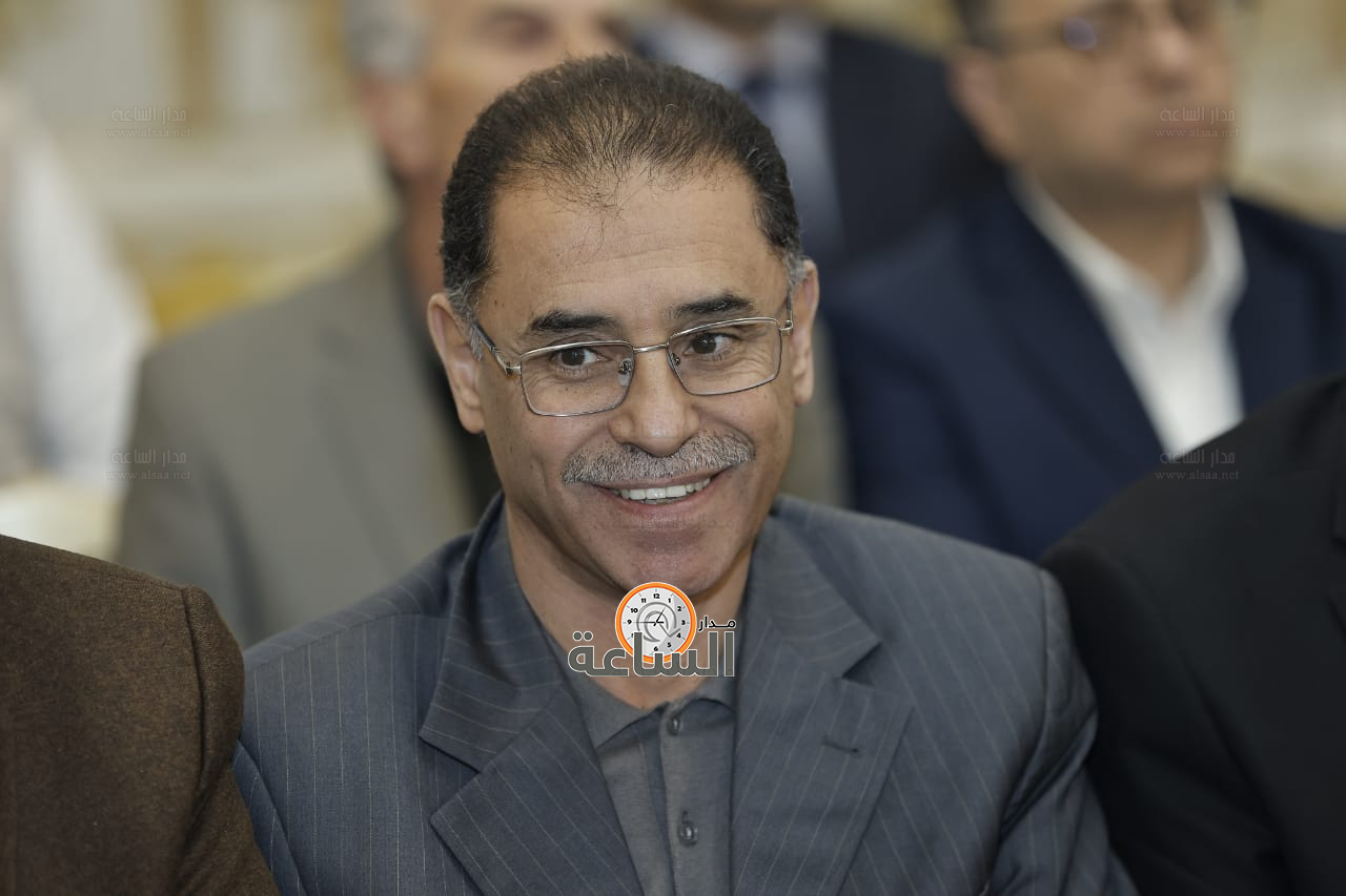 Madar Al-Saa Images 0.9417643033499599