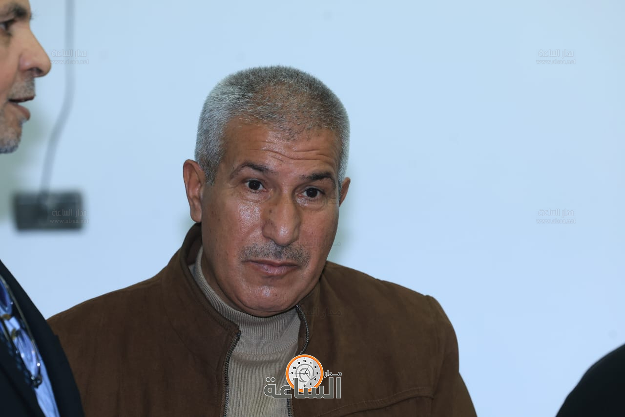 Madar Al-Saa Images 0.8884421074335472