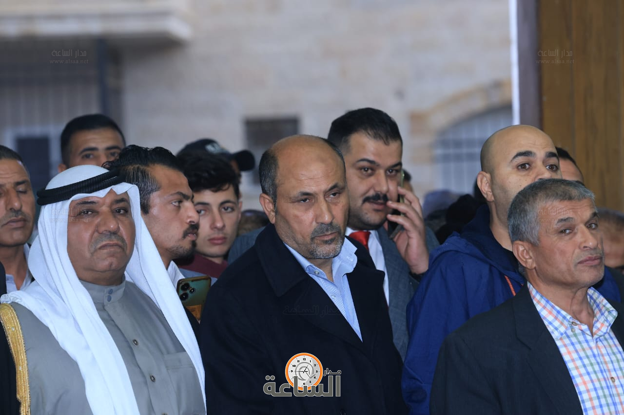 Madar Al-Saa Images 0.42032218217081785