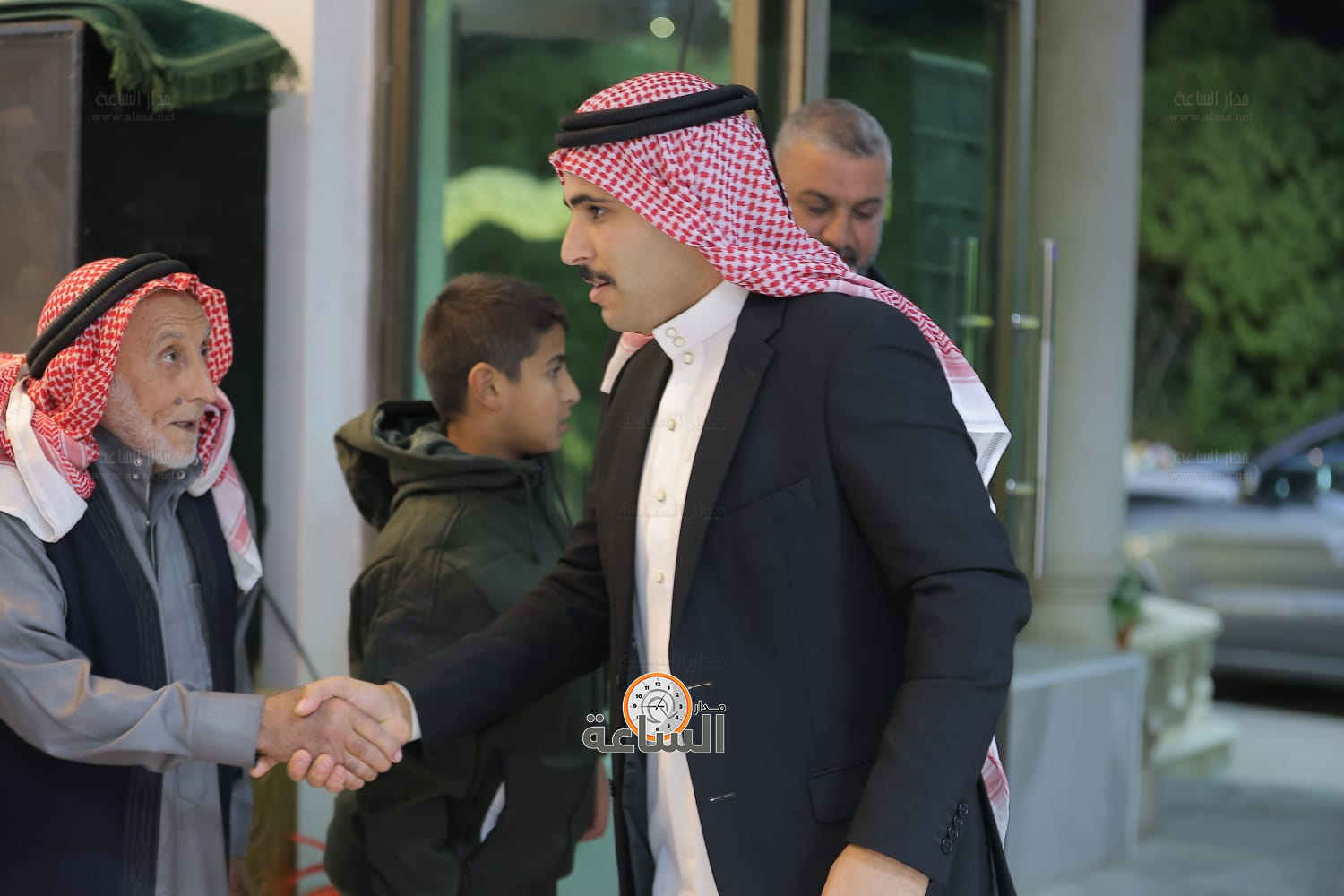 Madar Al-Saa Images 0.4816507368970804