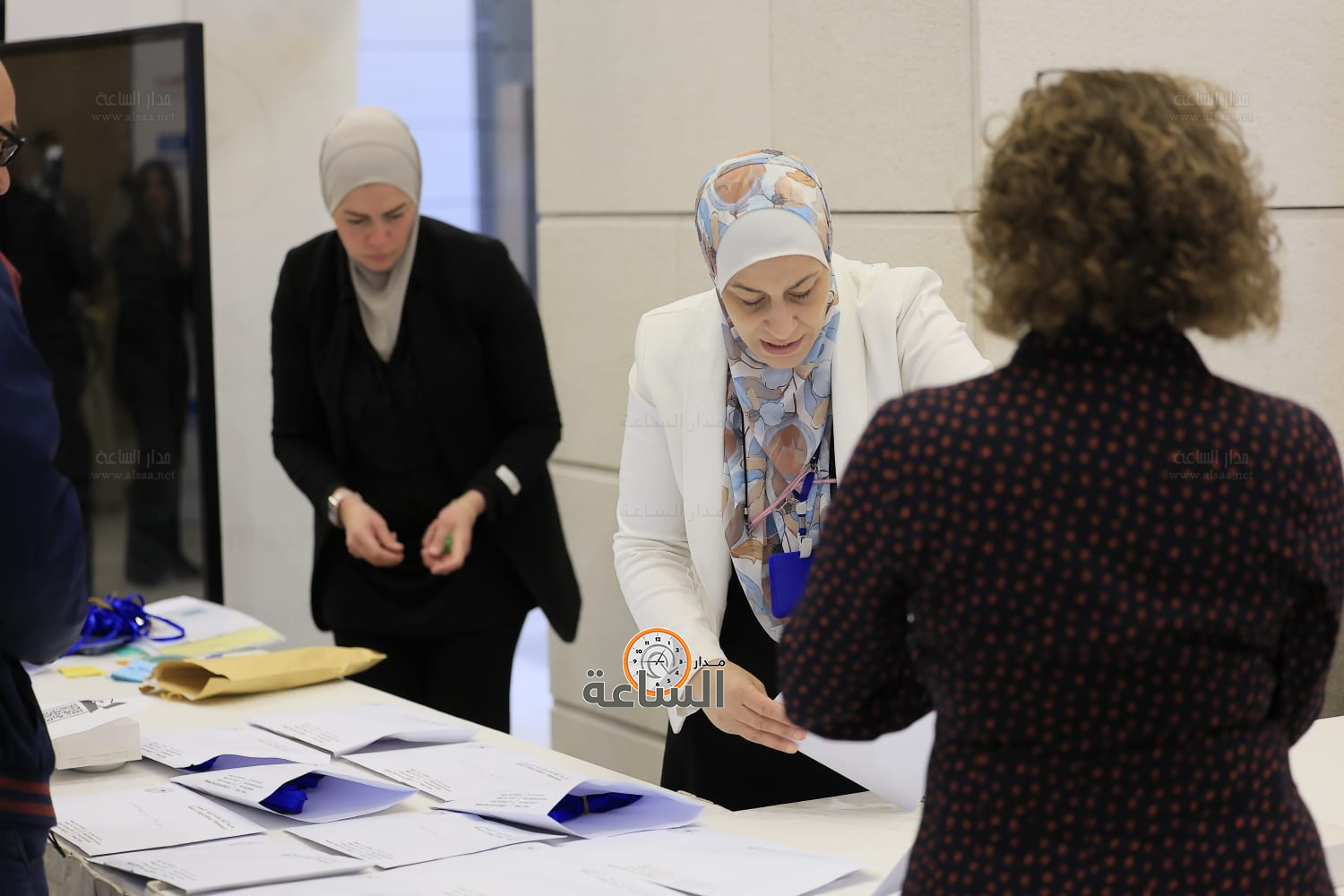 Madar Al-Saa Images 0.7063550673242309