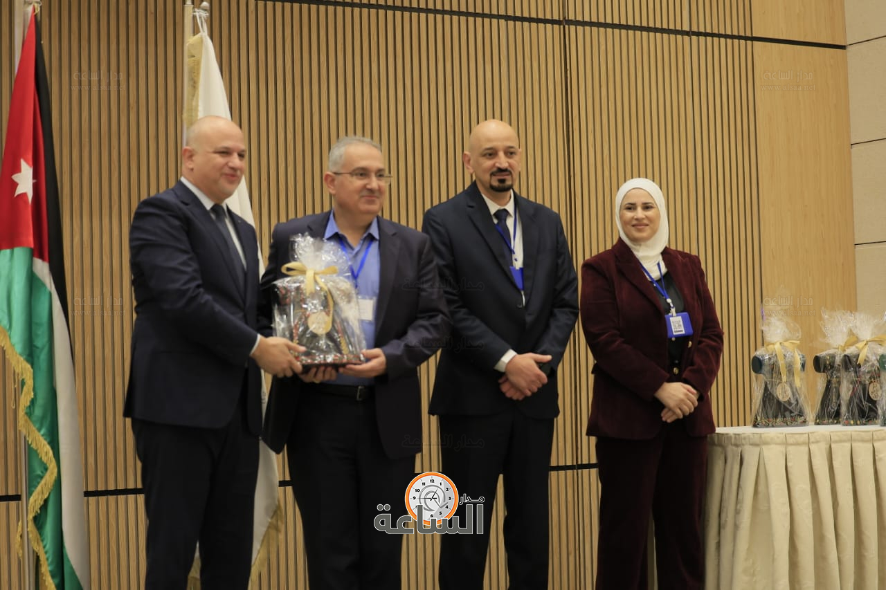 Madar Al-Saa Images 0.5115466299547744