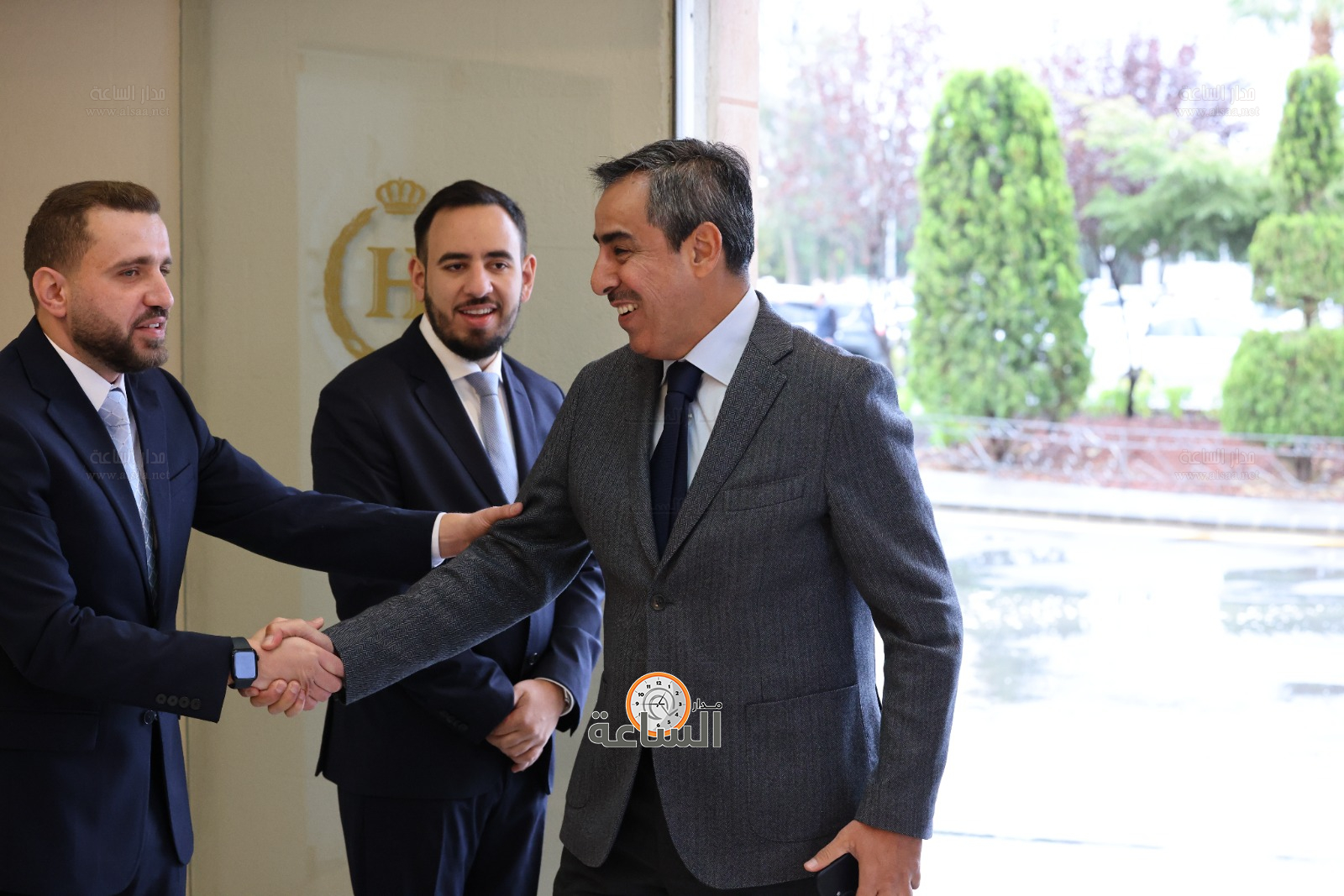 Madar Al-Saa Images 0.22784602535748943