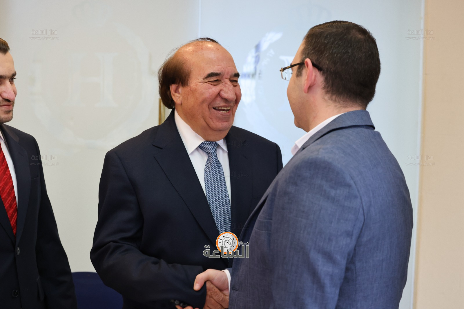 Madar Al-Saa Images 0.7115137892615662