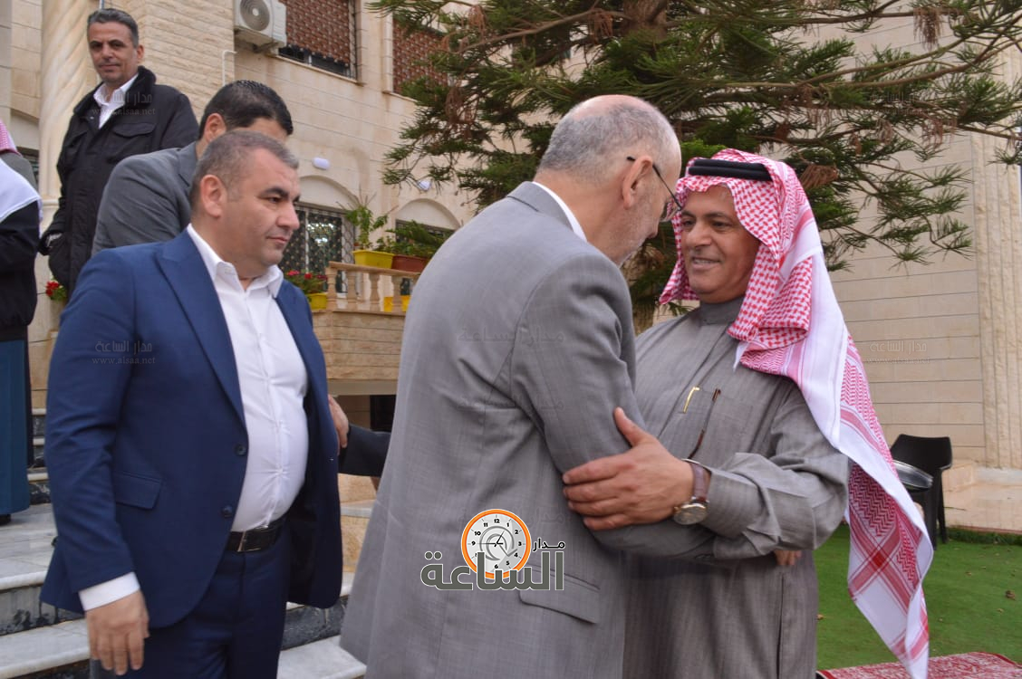 Madar Al-Saa Images 0.046661155256206066