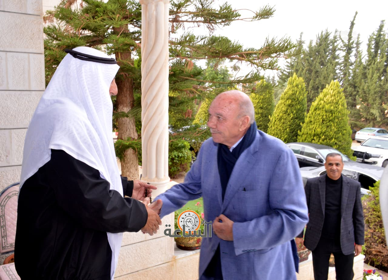 Madar Al-Saa Images 0.9378440518514902