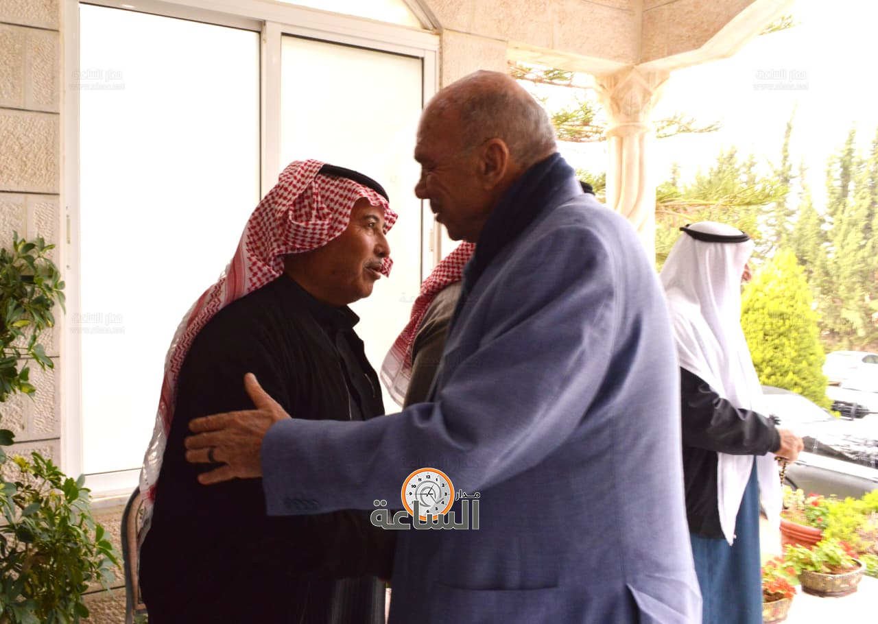 Madar Al-Saa Images 0.4609792066927614