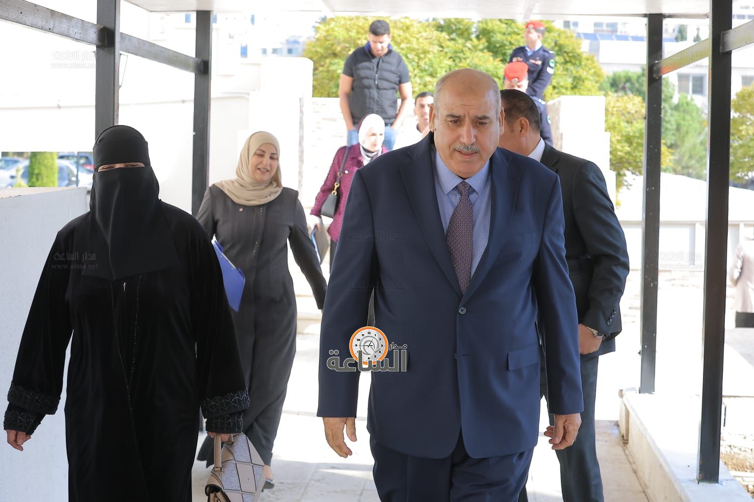 Madar Al-Saa Images 0.016166199047561336