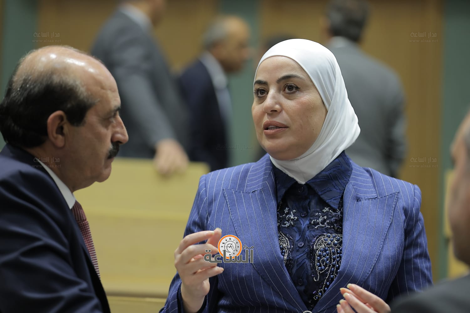 Madar Al-Saa Images 0.16609505606768937