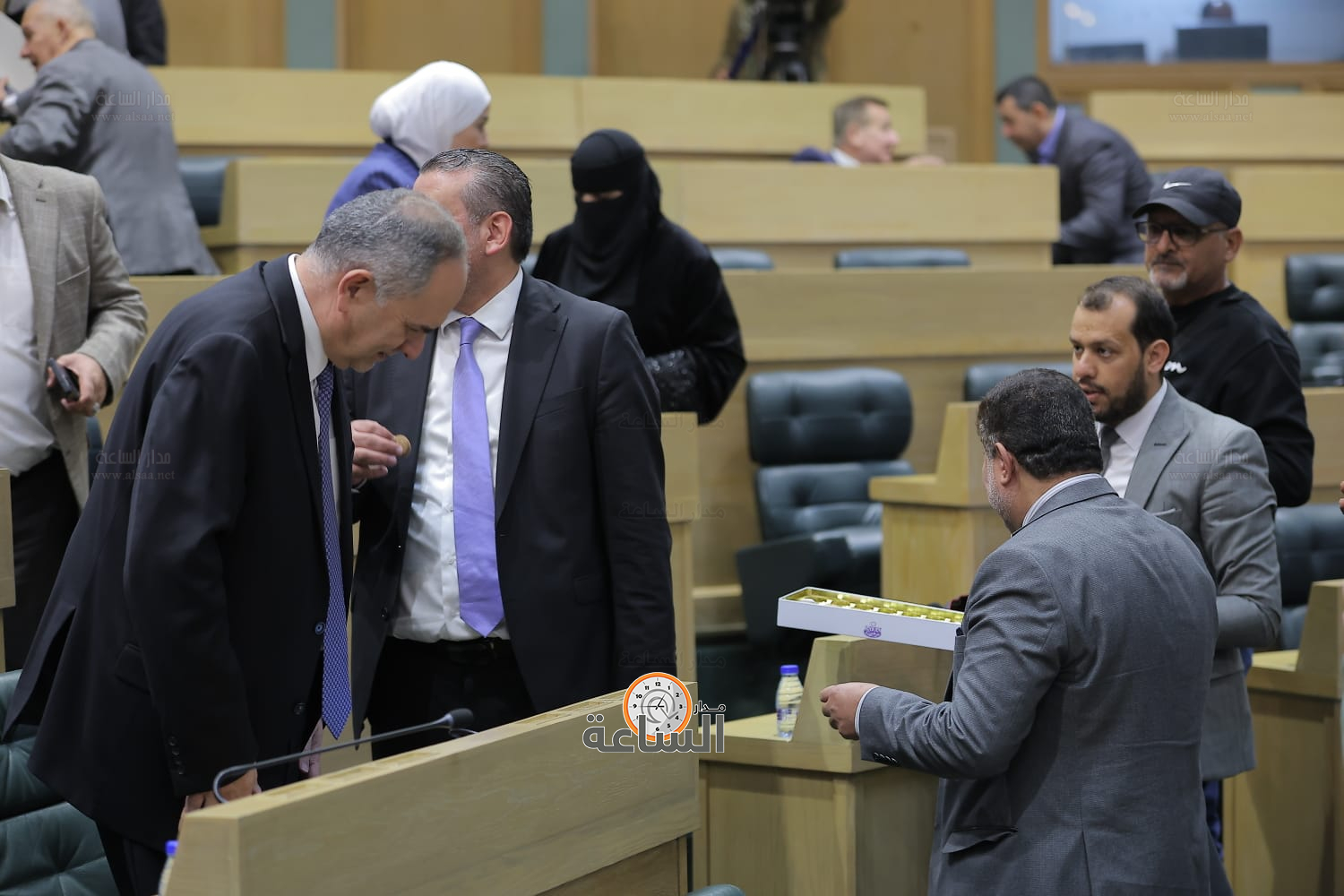 Madar Al-Saa Images 0.3147020148741816