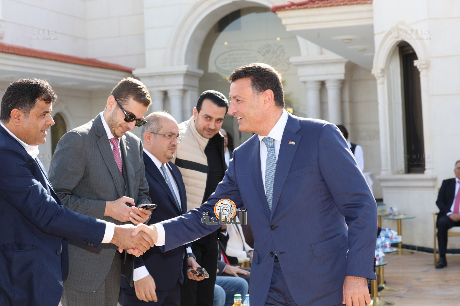 Madar Al-Saa Images 0.9340867152190271