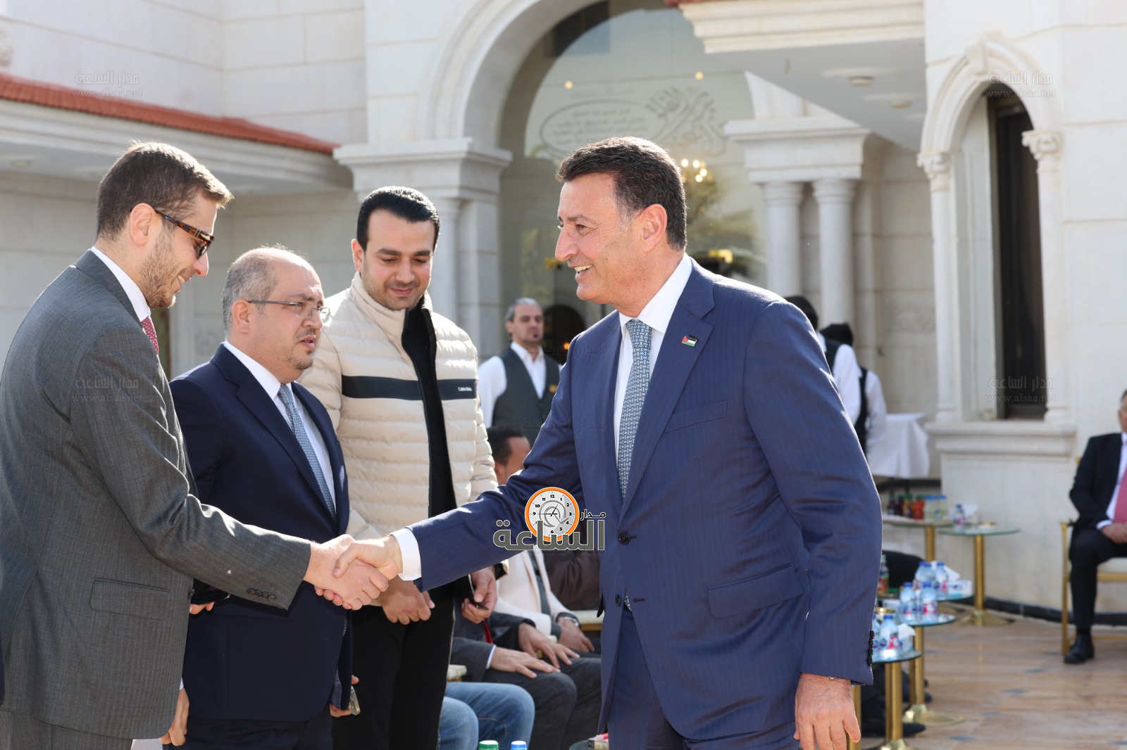 Madar Al-Saa Images 0.10814690810855732