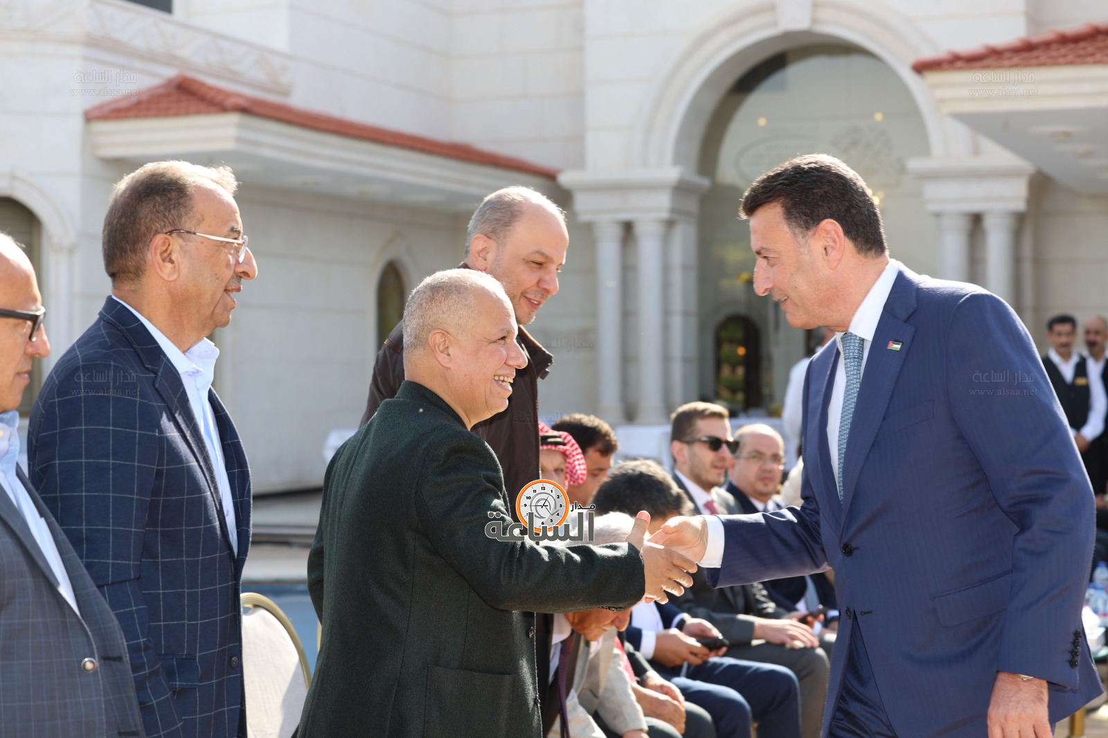 Madar Al-Saa Images 0.2606508518412277