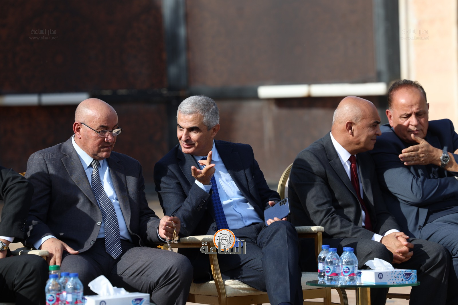 Madar Al-Saa Images 0.47832803745739383