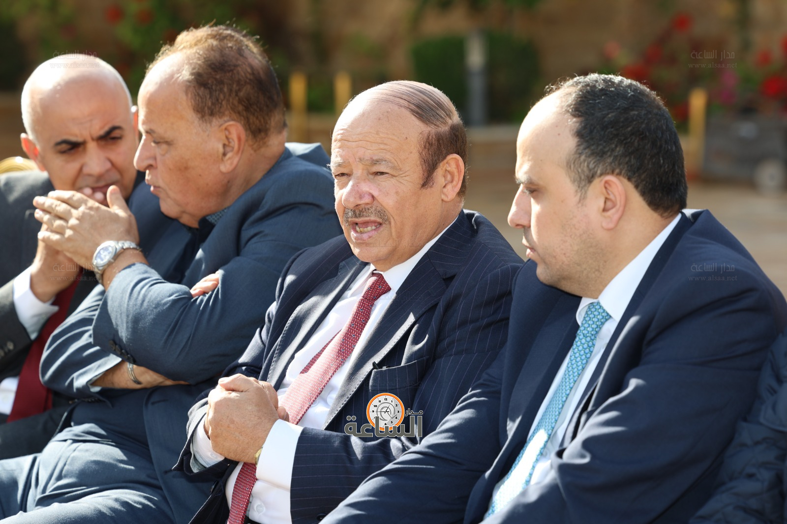 Madar Al-Saa Images 0.48058054142881124