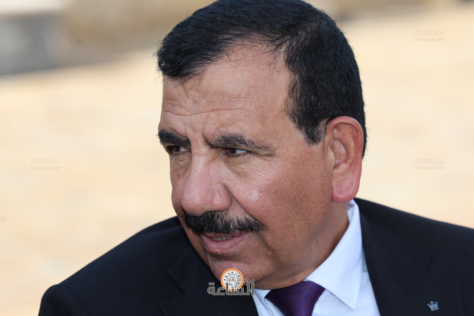 Madar Al-Saa Images 0.4174825499907331