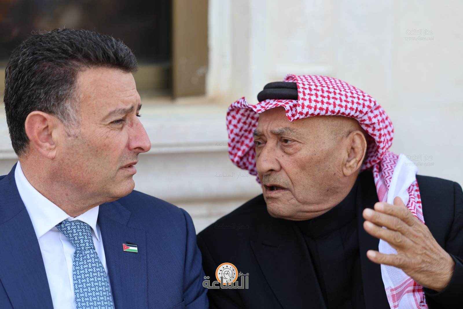 Madar Al-Saa Images 0.5712289217035292