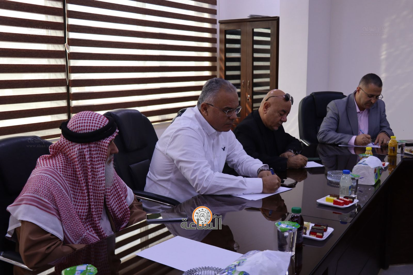 Madar Al-Saa Images 0.938410525564505