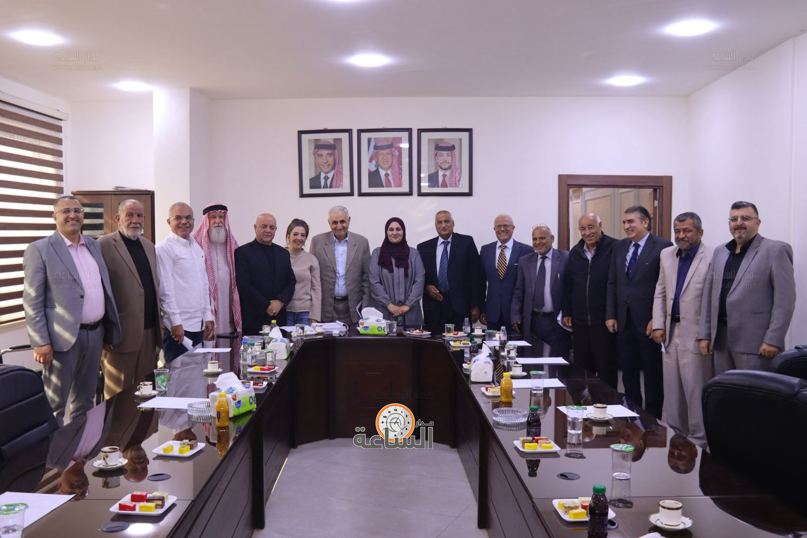 Madar Al-Saa Images 0.22057706790935294