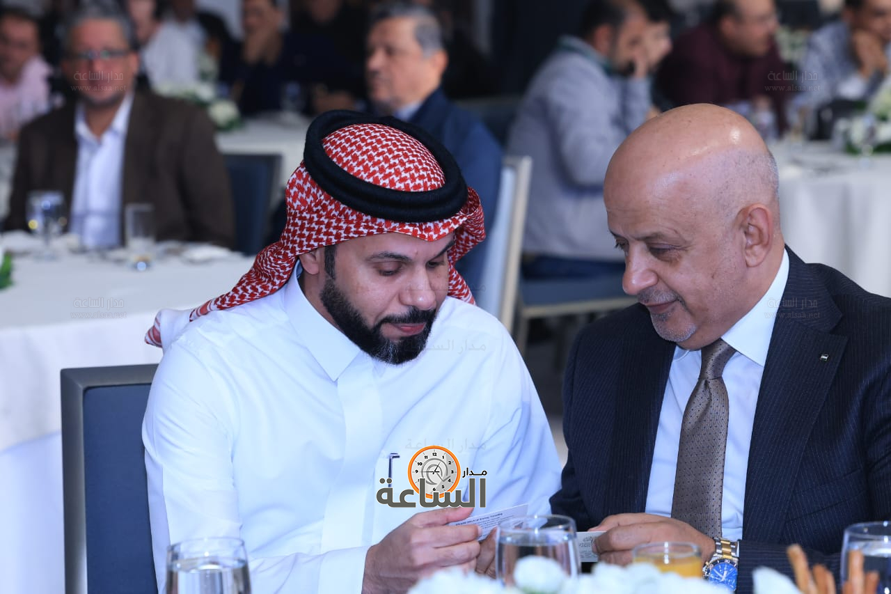 Madar Al-Saa Images 0.8318185490107903