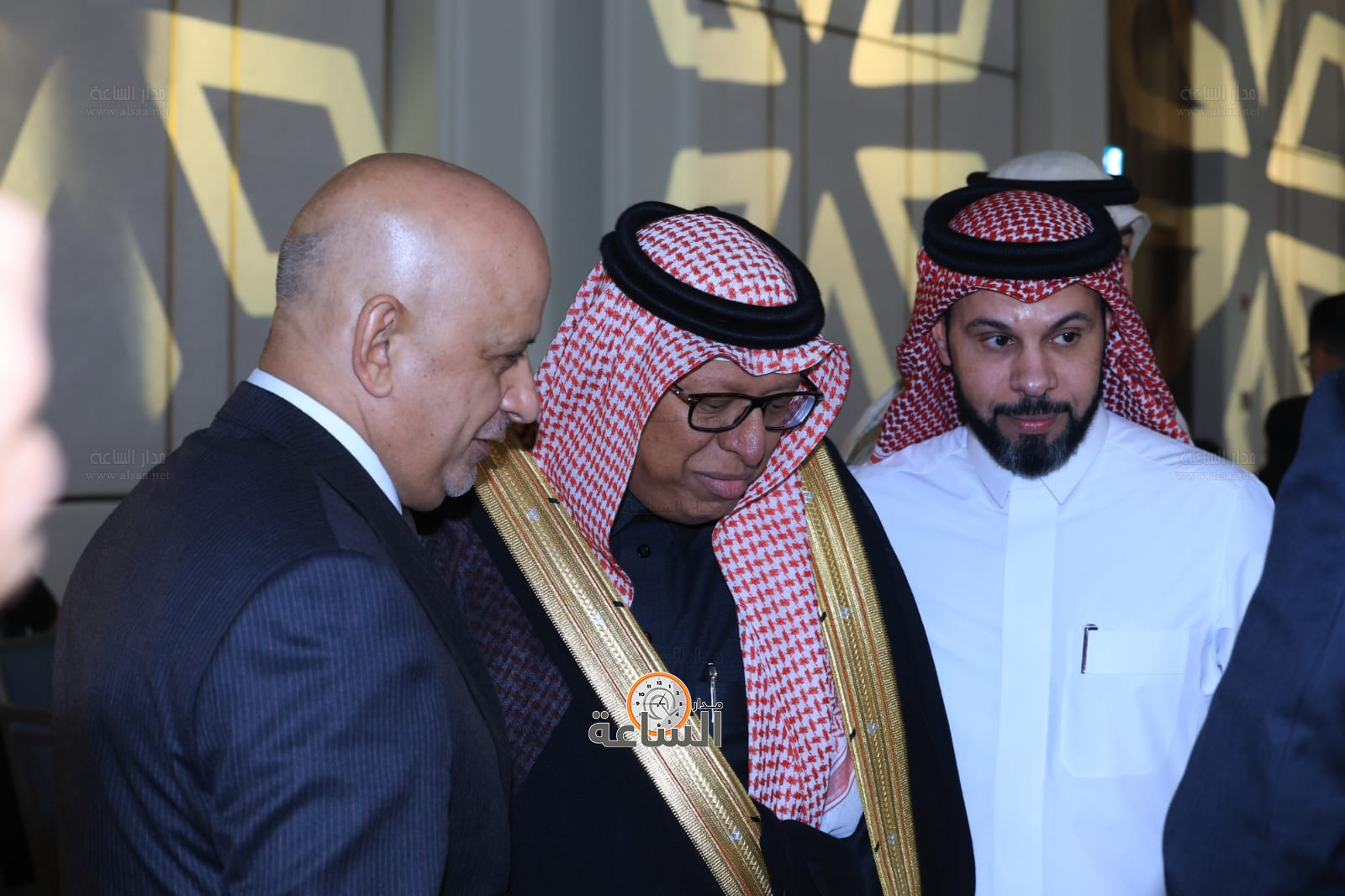 Madar Al-Saa Images 0.048077225512423105