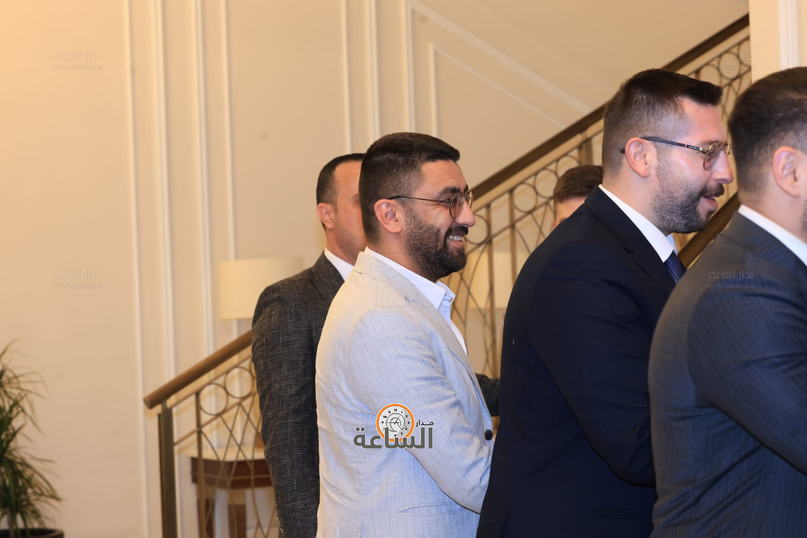 Madar Al-Saa Images 0.8519446940447285