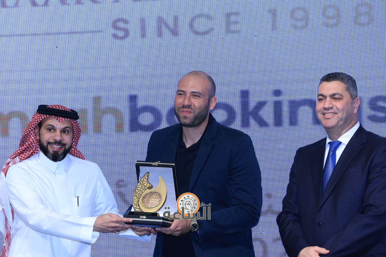 Madar Al-Saa Images 0.5828324426964913