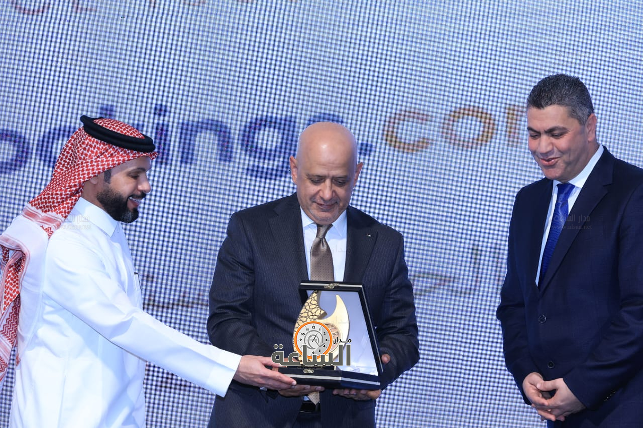 Madar Al-Saa Images 0.7938926274633297